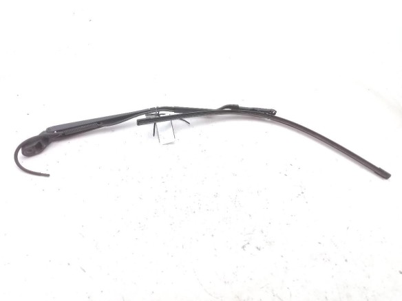 BRAZO LIMPIAPARABRISAS DEL DER MERCEDES BENZ VITO / MIXTO Furgón (W639) |Desguaces La Cabaña