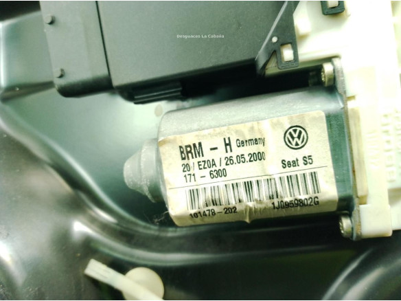 1M0837462A ELEVALUNAS PUERTA LAT DEL DER SEAT LEON (1M1)|Desguaces La Cabaña