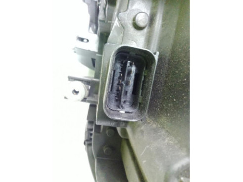 LE16A6380 FARO DERECHO BMW 2 Gran Tourer (F46)|Desguaces La Cabaña