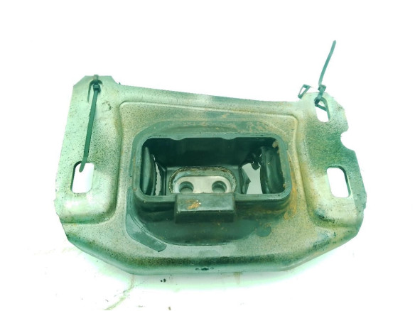 9675768480C SOPORTE MOTOR IZQ PEUGEOT 308 II|Desguaces La Cabaña