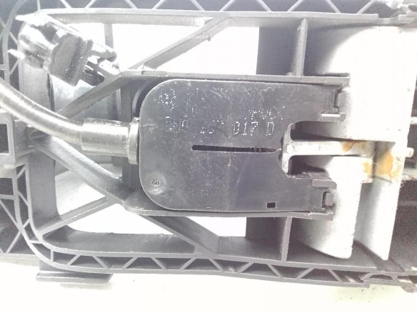 8V0837205  GRU MANILLA PUERTA LAT DEL IZQ EXT AUDI A3 Sportback (8VA, 8VF)|Desguaces La Cabaña