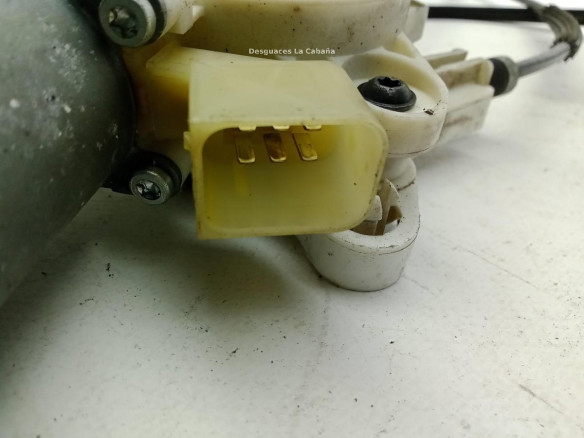 A2097200746 ELEVALUNAS PUERTA LAT DEL IZQ MERCEDES BENZ CLK (C209)|Desguaces La Cabaña