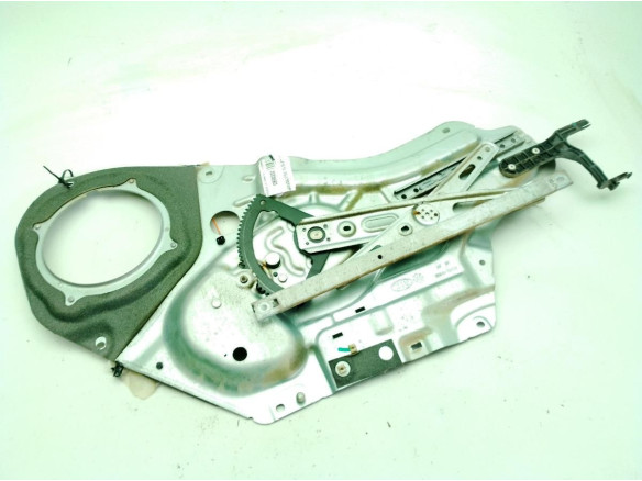 82460-1M000 ELEVALUNAS PUERTA LAT DEL DER KIA SOUL (AM)|Desguaces La Cabaña
