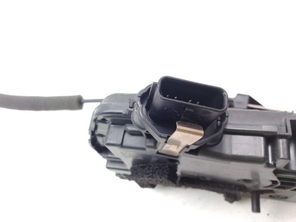 805034742R CERRADURA PUERTA LAT TRA IZQ RENAULT CAPTUR (J5_, H5_)|Desguaces La Cabaña