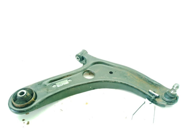54501 BRAZO SUSPENSION DEL DER INF KIA STONIC (YB)|Desguaces La Cabaña