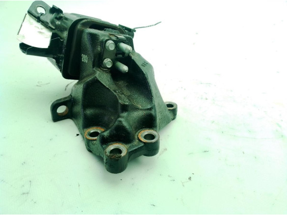 4312026280 SOPORTE MOTOR IZQ KIA STONIC (YB)|Desguaces La Cabaña