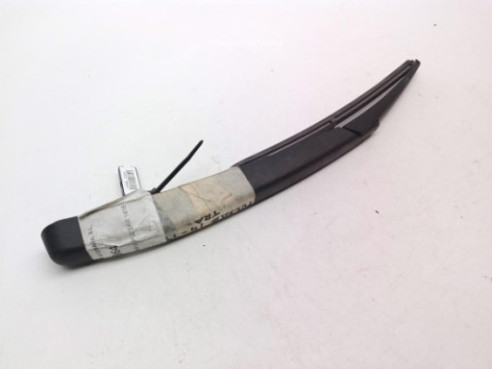 BRAZO LIMPIAPARABRISAS TRA PORTÓN NISSAN PULSAR Fastback (C13)|Desguaces La Cabaña