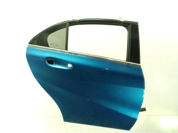 A1767300205 PUERTA LAT TRA DER MERCEDES BENZ CLASE A (W176)|Desguaces La Cabaña