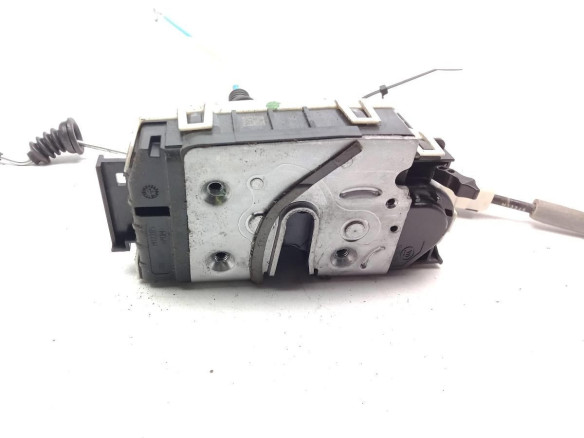 A2047302835 CERRADURA PUERTA LAT TRA DER MERCEDES BENZ CLASE A (W176)|Desguaces La Cabaña