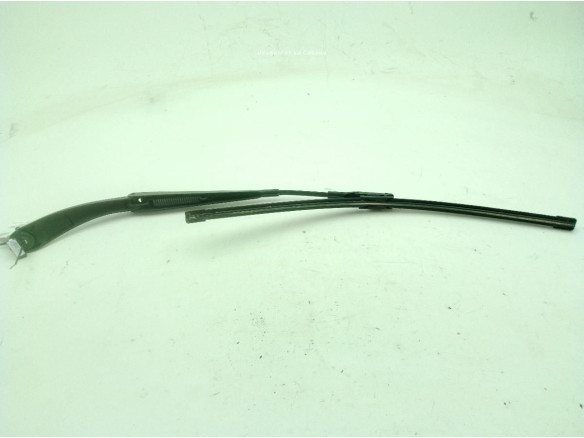 A1768200044 BRAZO LIMPIAPARABRISAS DEL IZQ MERCEDES BENZ CLASE A (W176)|Desguaces La Cabaña