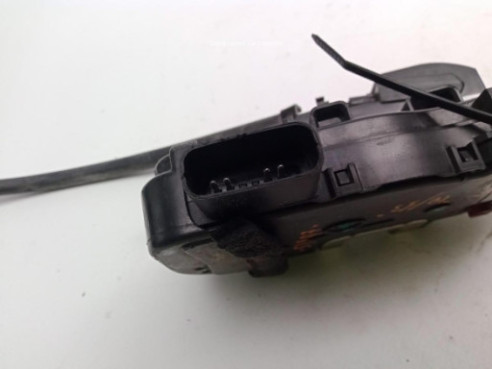 CERRADURA PUERTA LAT TRA IZQ KIA SPORTAGE (SL)|Desguaces La Cabaña