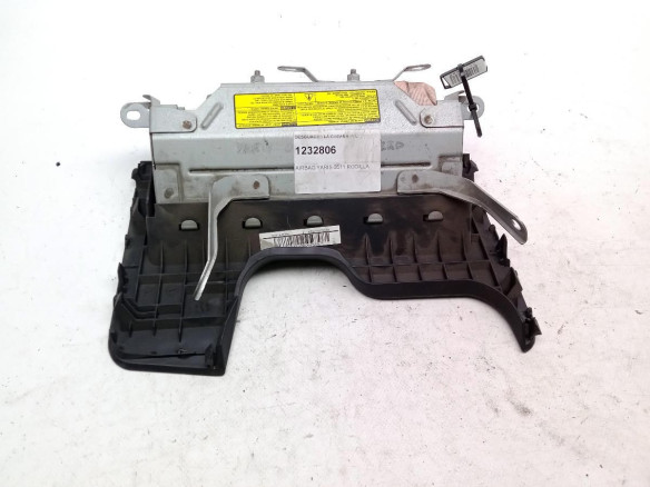 013616608TG7 AIRBAG RODILLA TOYOTA YARIS (_P9_)|Desguaces La Cabaña
