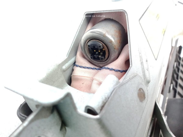 013616608TG7 AIRBAG RODILLA TOYOTA YARIS (_P9_)|Desguaces La Cabaña