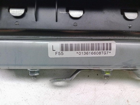 013616608TG7 AIRBAG RODILLA TOYOTA YARIS (_P9_)|Desguaces La Cabaña