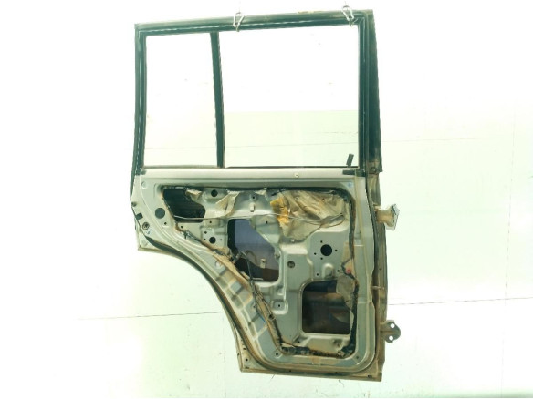 PUERTA LAT TRA IZQ MITSUBISHI MONTERO II (V2_W, V4_W)|Desguaces La Cabaña