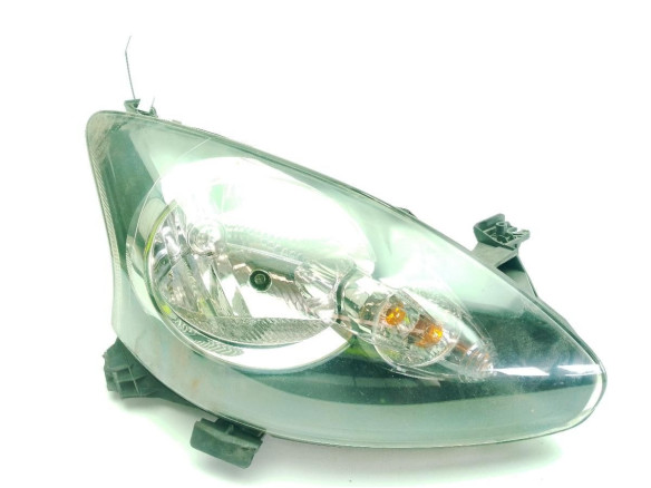 811300H011, 811100H070 FARO DERECHO TOYOTA AYGO (_B1_)|Desguaces La Cabaña