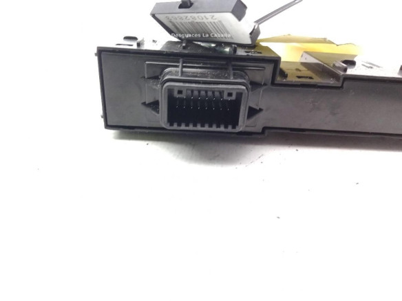 INTERRUPTOR WARNING HYUNDAI TUCSON (TL)|Desguaces La Cabaña