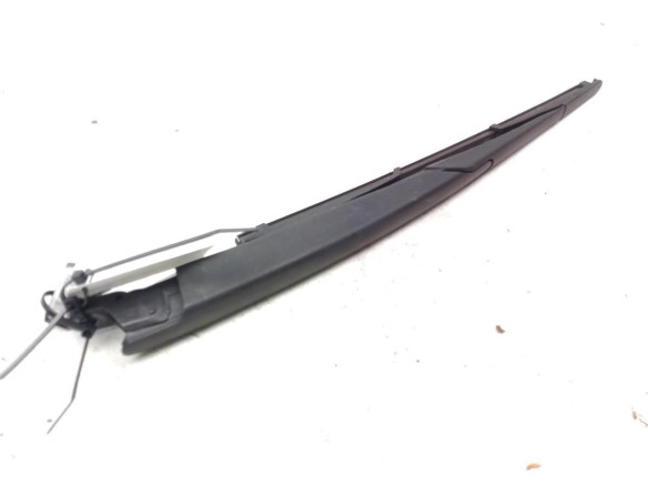 BRAZO LIMPIAPARABRISAS TRA PORTÓN OPEL CORSA E (X15)|Desguaces La Cabaña