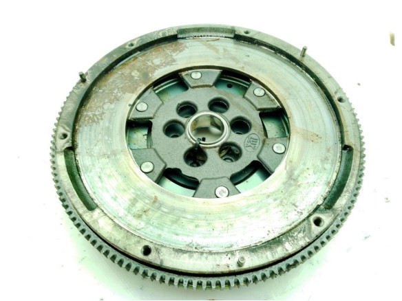 03L105266DL VOLANTE MOTOR SKODA SUPERB II Ranchera familiar (3T5)|Desguaces La Cabaña