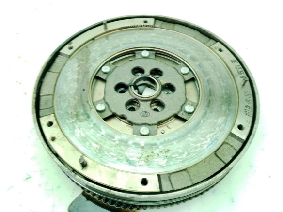 03G105266N VOLANTE MOTOR AUDI A6 (4F2, C6)|Desguaces La Cabaña