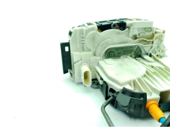 A0997201901 CERRADURA PUERTA LAT DEL IZQ INFINITI Q30|Desguaces La Cabaña