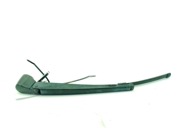   BRAZO LIMPIAPARABRISAS TRA PORTÓN INFINITI Q30|Desguaces La Cabaña