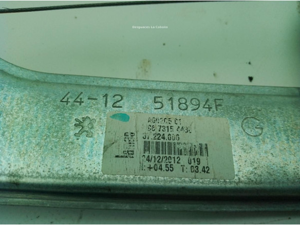 9673154480 ELEVALUNAS PUERTA LAT DEL IZQ PEUGEOT 208|Desguaces La Cabaña