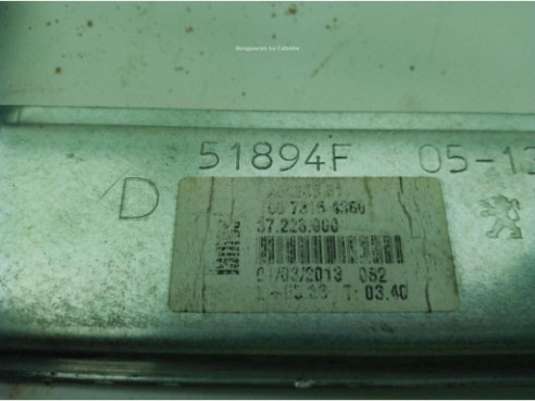 9673154380 ELEVALUNAS PUERTA LAT DEL DER PEUGEOT 208|Desguaces La Cabaña