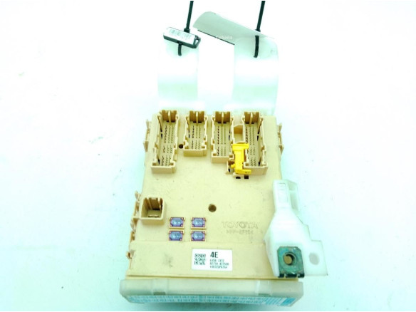 8273042750 CAJA FUSIBLES INTERIOR (BSI) TOYOTA RAV 4 IV (_A4_)|Desguaces La Cabaña