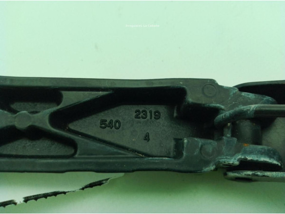 8521142140 BRAZO LIMPIAPARABRISAS DEL DER TOYOTA RAV 4 IV (_A4_)|Desguaces La Cabaña