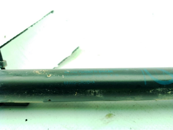 689600R010 AMORTIGUADOR PORTON / TAPA MALETA TOYOTA RAV 4 IV (_A4_)|Desguaces La Cabaña