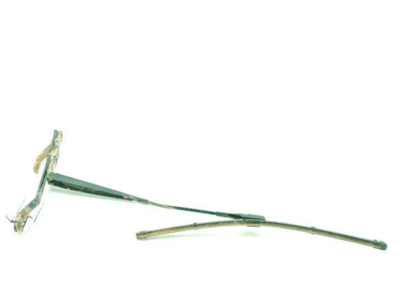 A2478204600 BRAZO LIMPIAPARABRISAS DEL DER MERCEDES BENZ GLA (H247)|Desguaces La Cabaña