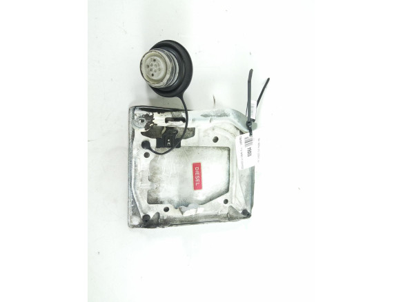 TAPA COMBUSTIBLE NISSAN NV200 Furgón/ranchera familiar|Desguaces La Cabaña