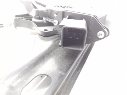 ELEVALUNAS PUERTA LAT DEL IZQ OPEL ASTRA K (B16)|Desguaces La Cabaña