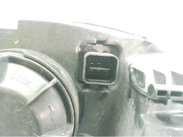 921011E020 FARO IZQUIERDO HYUNDAI ACCENT III (MC)|Desguaces La Cabaña