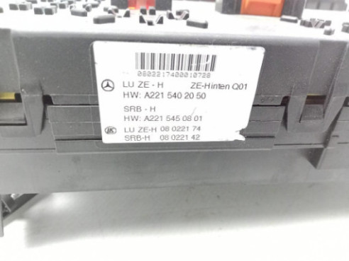 A2215402050 CAJA FUSIBLES EXTERIOR (BSM) MERCEDES BENZ CLASE S (W221)|Desguaces La Cabaña
