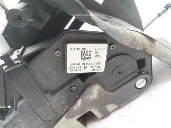 BM5AA26412AF CERRADURA PUERTA LAT TRA DER FORD FOCUS III |Desguaces La Cabaña