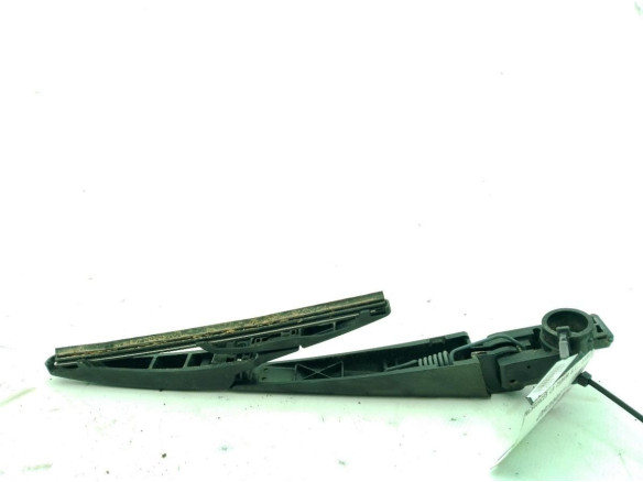   BRAZO LIMPIAPARABRISAS TRA PORTÓN TOYOTA AURIS (_E18_)|Desguaces La Cabaña