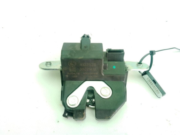 A102523, 39021416 CERRADURA PORTON / TAPA MALETA OPEL CORSA E (X15)|Desguaces La Cabaña