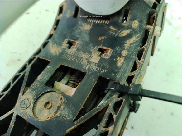 5N0837017E MANILLA PUERTA LAT DEL IZQ EXT VW T-ROC (A11)|Desguaces La Cabaña