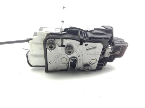 31440390 CERRADURA PUERTA LAT DEL DER VOLVO V40 Fastback (525, 526)|Desguaces La Cabaña