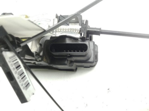 31440390 CERRADURA PUERTA LAT DEL DER VOLVO V40 Fastback (525, 526)|Desguaces La Cabaña