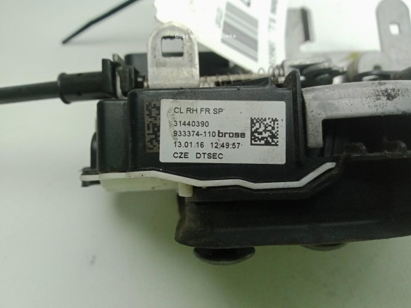 31440390 CERRADURA PUERTA LAT DEL DER VOLVO V40 Fastback (525, 526)|Desguaces La Cabaña