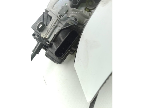 31440397 CERRADURA PUERTA LAT TRA IZQ VOLVO V40 Fastback (525, 526)|Desguaces La Cabaña