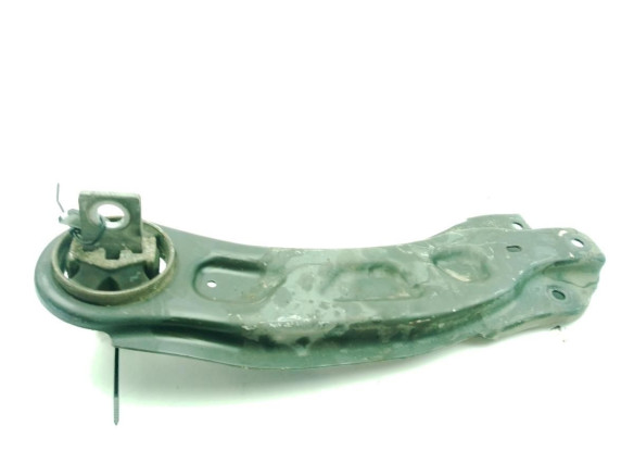   BRAZO SUSPENSION TRA IZQ INF LONGITUDINAL MERCEDES BENZ CLASE A (W176)|Desguaces La Cabaña