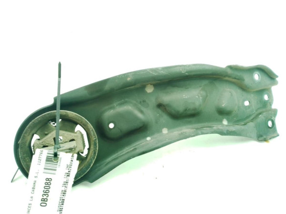   BRAZO SUSPENSION TRA IZQ INF LONGITUDINAL MERCEDES BENZ CLASE A (W176)|Desguaces La Cabaña