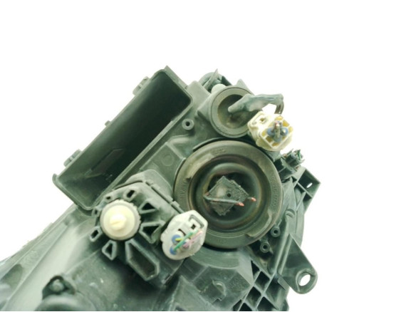   FARO DERECHO TOYOTA AVENSIS (_T25_)|Desguaces La Cabaña