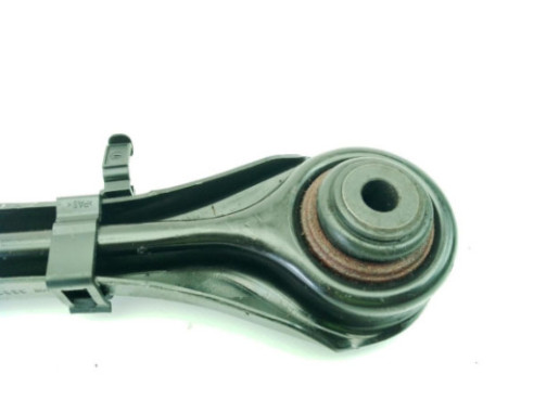 BRAZO SUSPENSION TRASERO DERECHO SUPERIOR|Desguaces La Cabaña 2