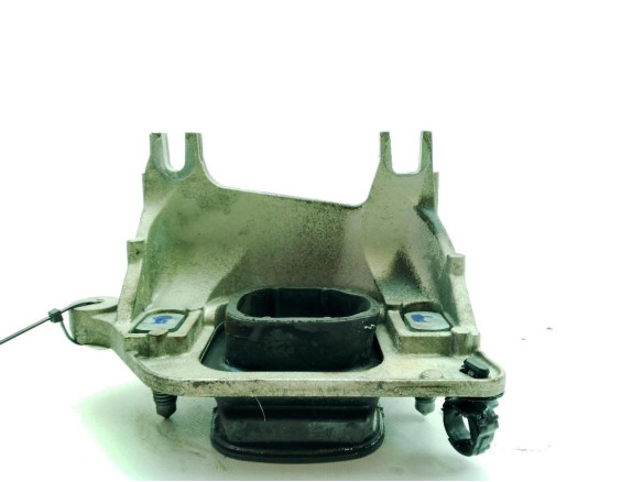 112226161R SOPORTE MOTOR IZQ NISSAN NV300 Furgón (X82)|Desguaces La Cabaña