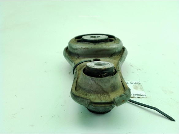 8746R SOPORTE MOTOR INF NISSAN NV300 Furgón (X82)|Desguaces La Cabaña